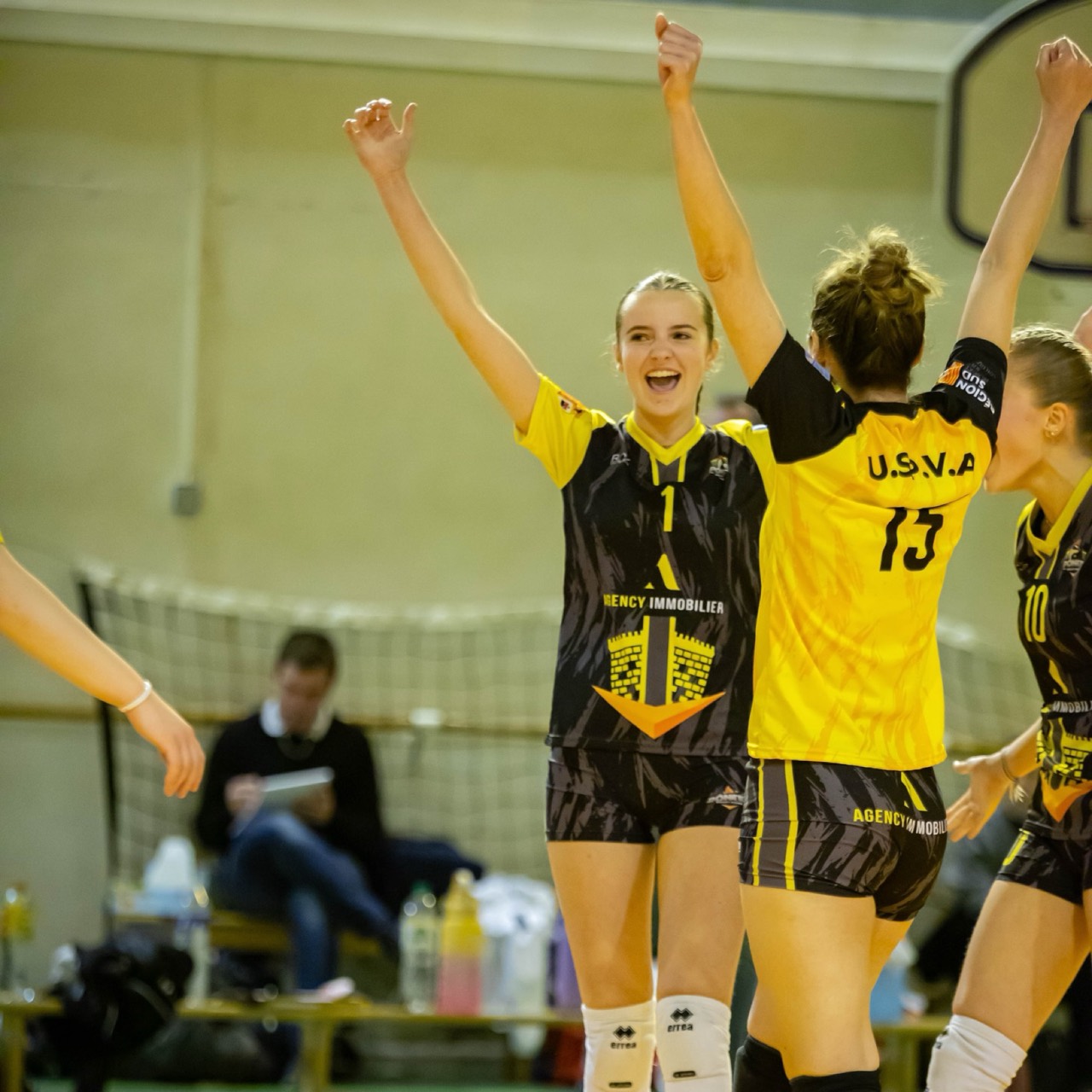 Action de jeu lors d'un match de l'USPVA au gymnase